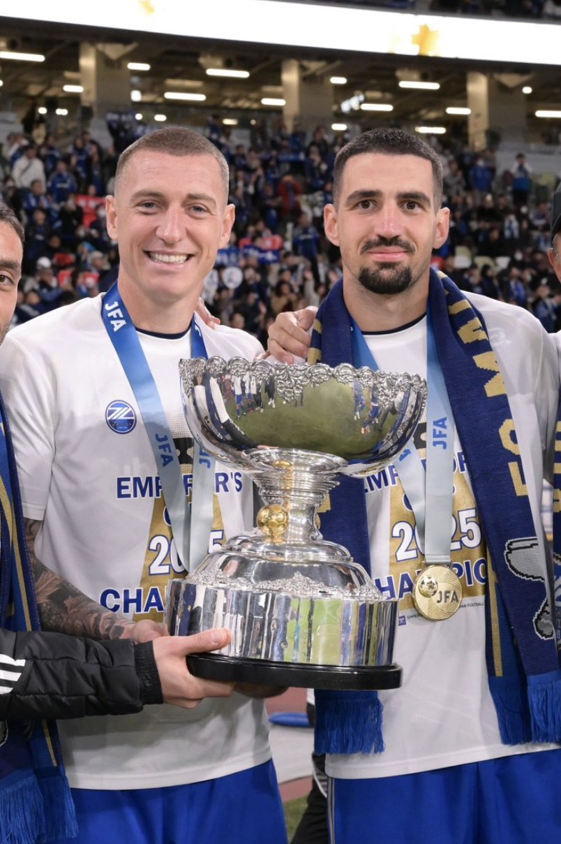 Congratulations to Mitch Duke after lifting the 2025 Emperor's Cup