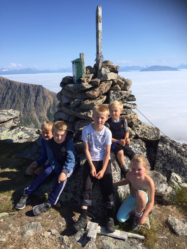 Juksastevnet - En topp tur til Storfjellet. Hele 90...