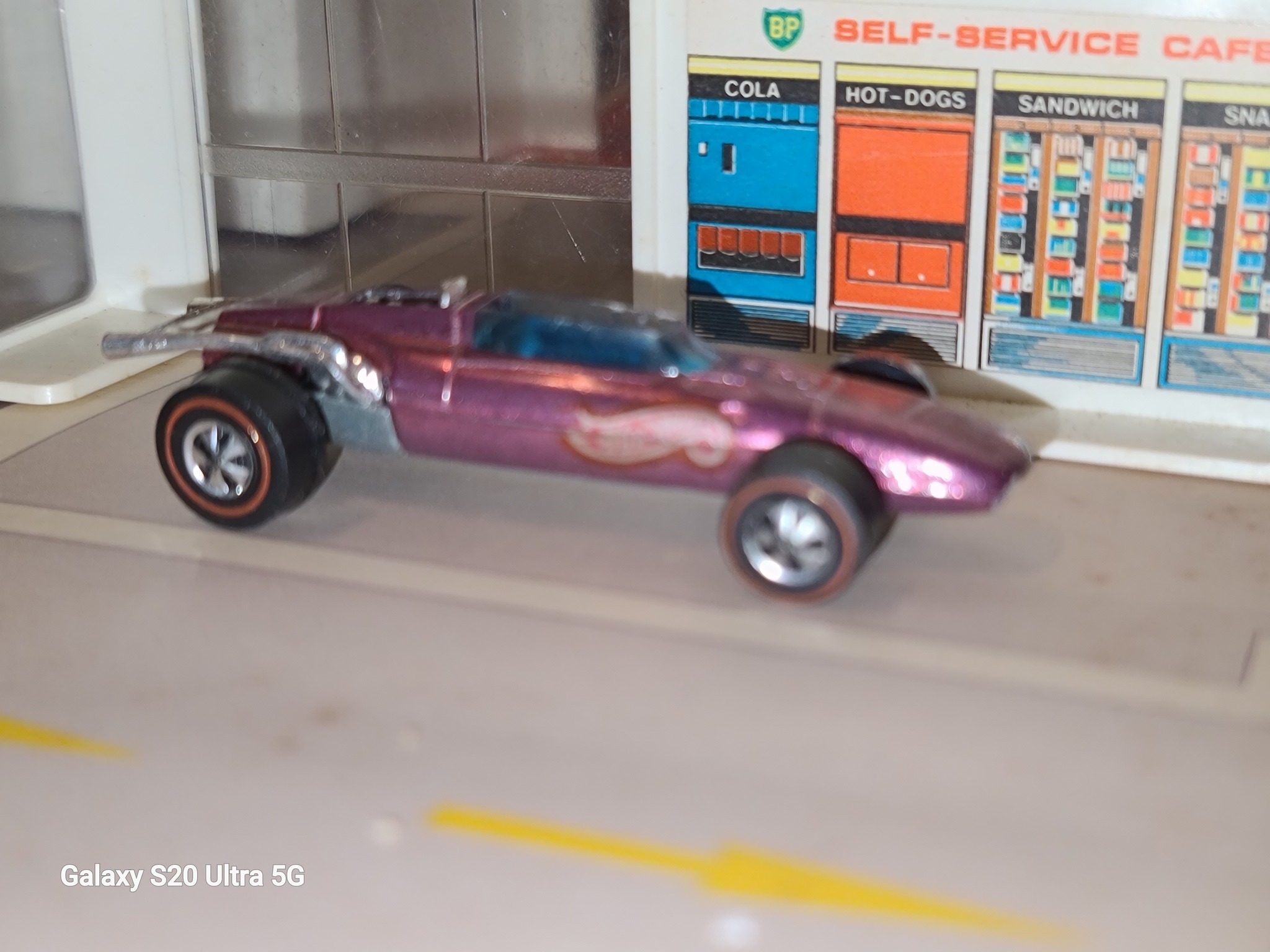 Hot Wheels 1969 Indy Eagle car model