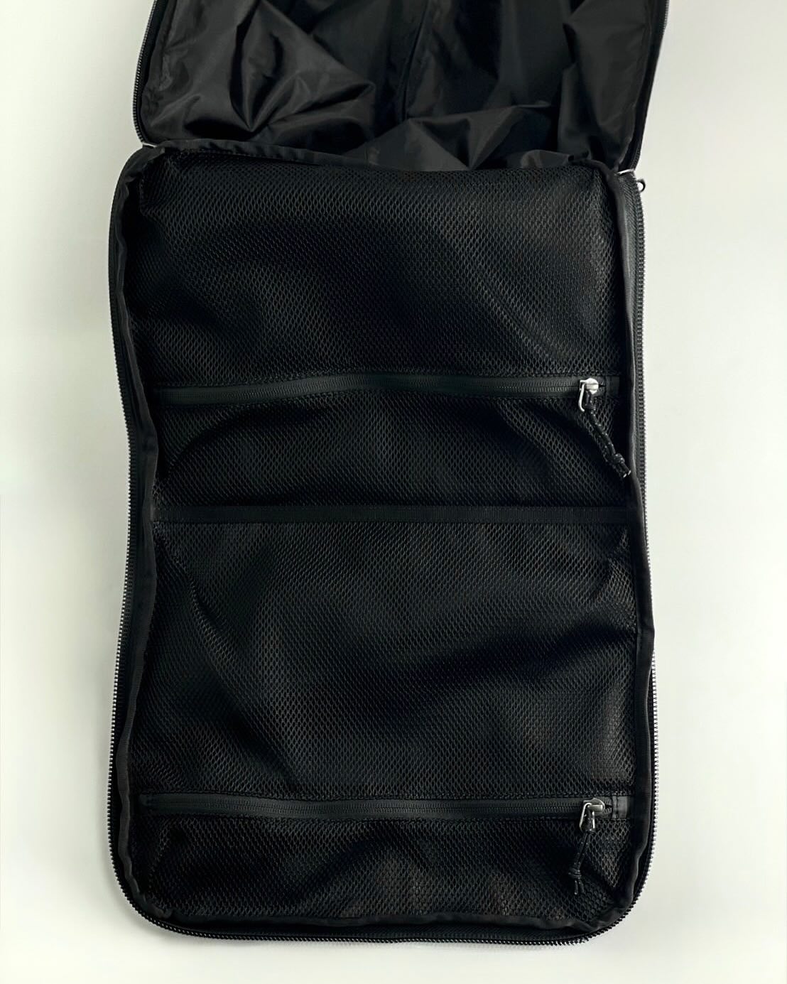 patagonia ブラックホール・MLC ウィーリー 34L 移動時にはキャリーに