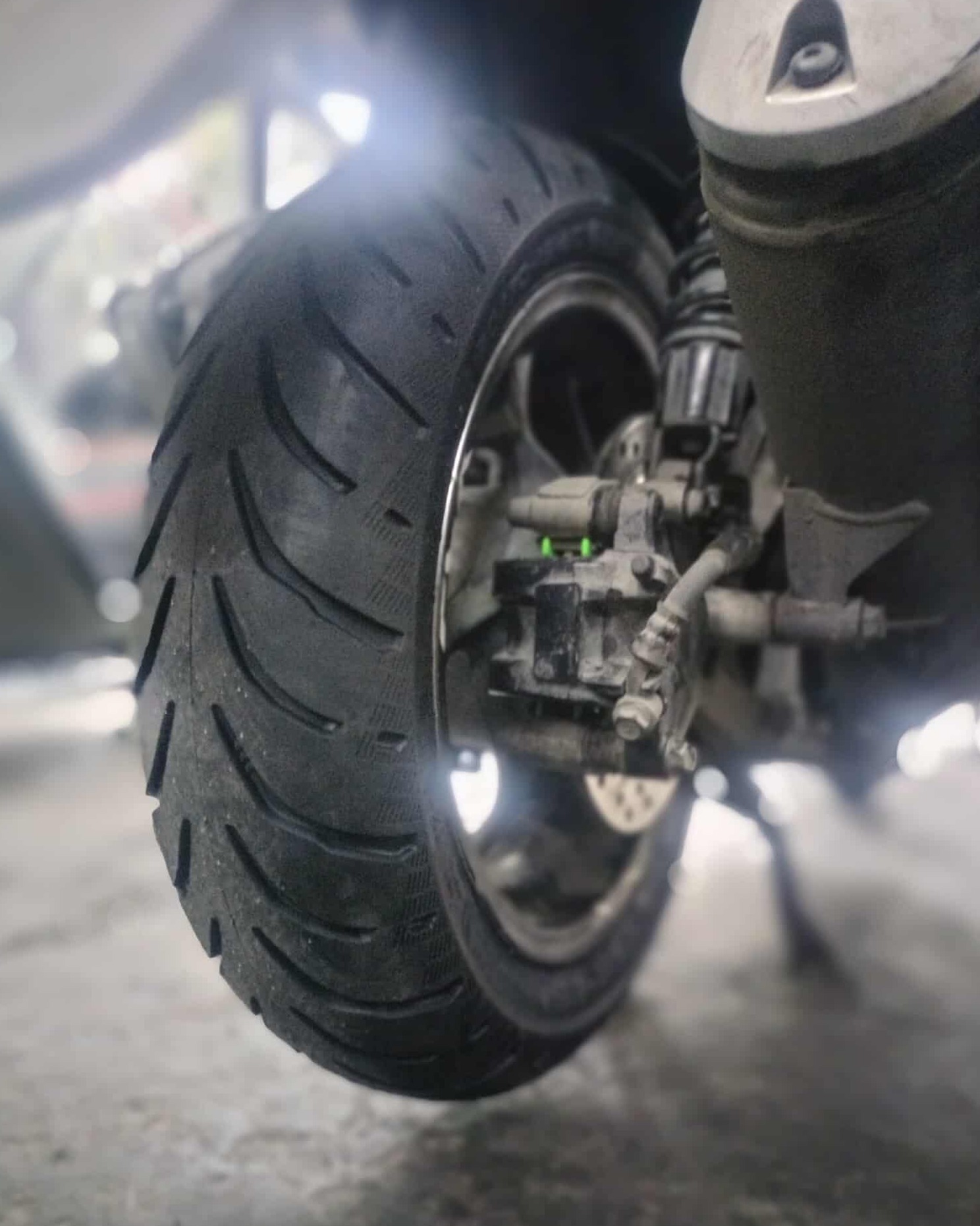 MRF Zapper Tire on Honda PCX 160 Size : Front 110/70-14 & Rear 130