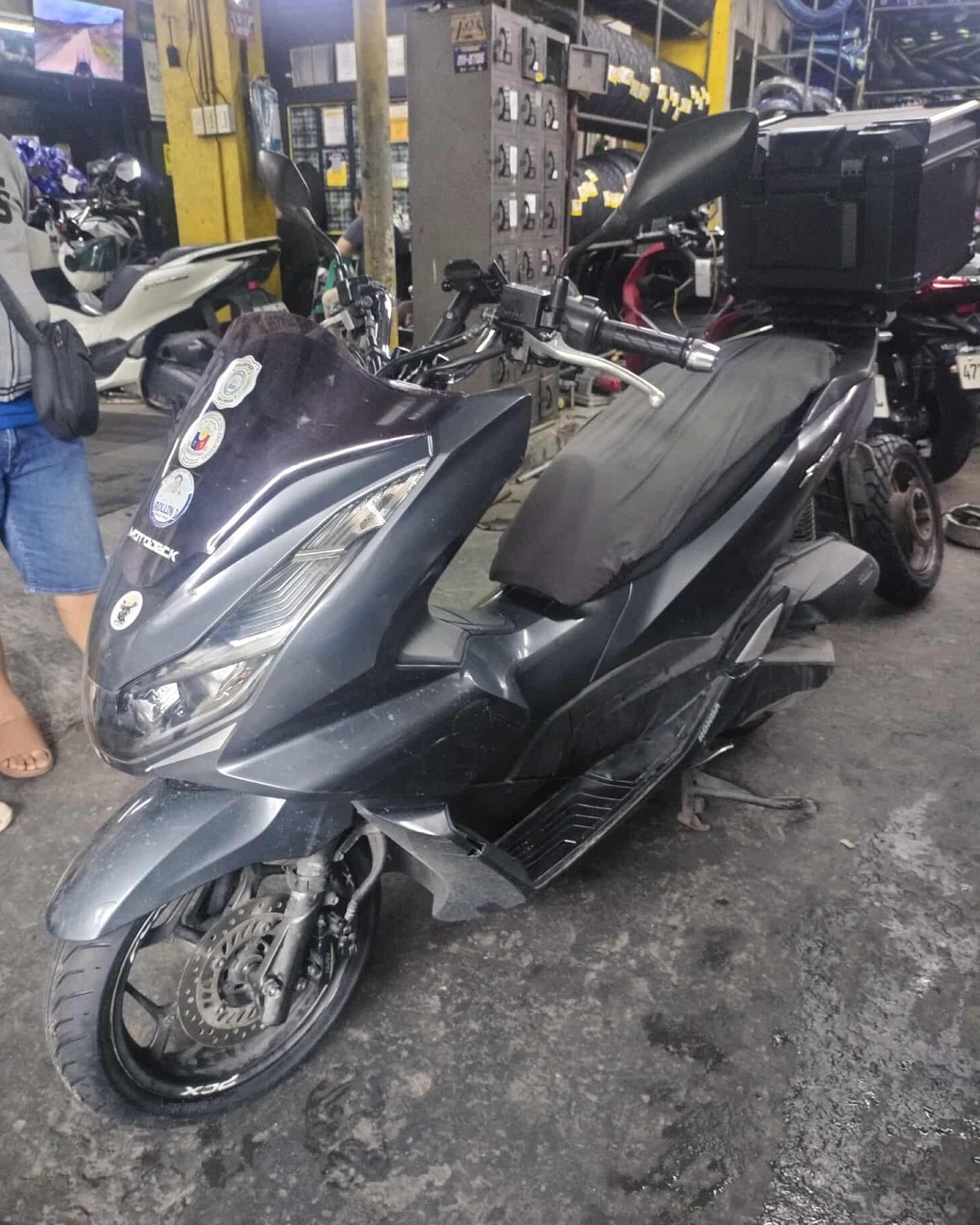 MRF Zapper Tire on Honda PCX 160 Size : Front 110/70-14 & Rear 130