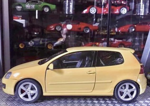 VW Golf mk 6 GTI by Norev 1:18