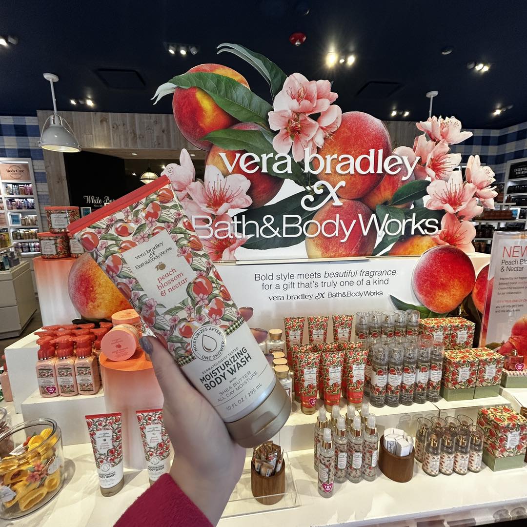 Two icons. One collection. 💕 The Bath & Body Works x Vera Bradley