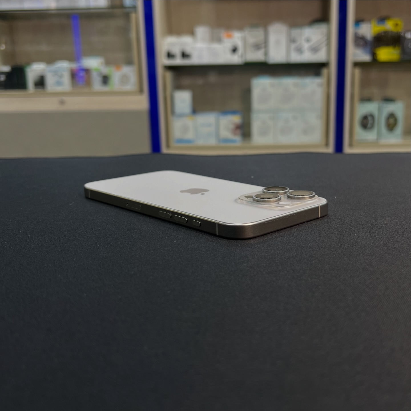 Used iPhone 15 Pro Max 512GB Natural Titanium in a great condition 
