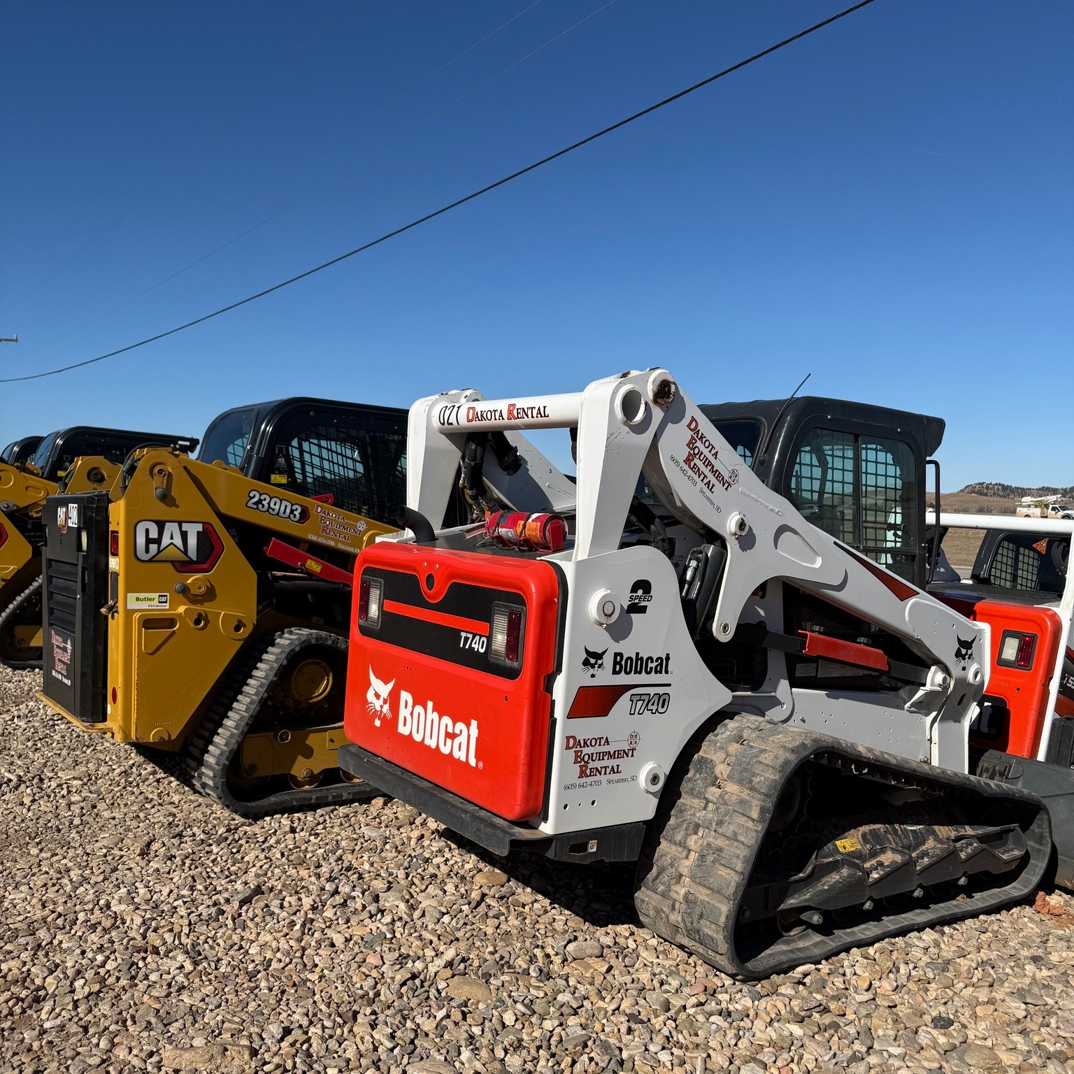 Caterpillar and Bobcat heavy equipment rentals