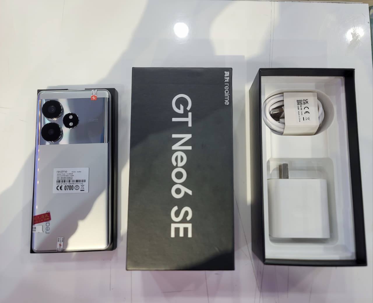 ﷽ ? Realme GT Neo 6 SE Complete Accessories • 12GB + 256GB 