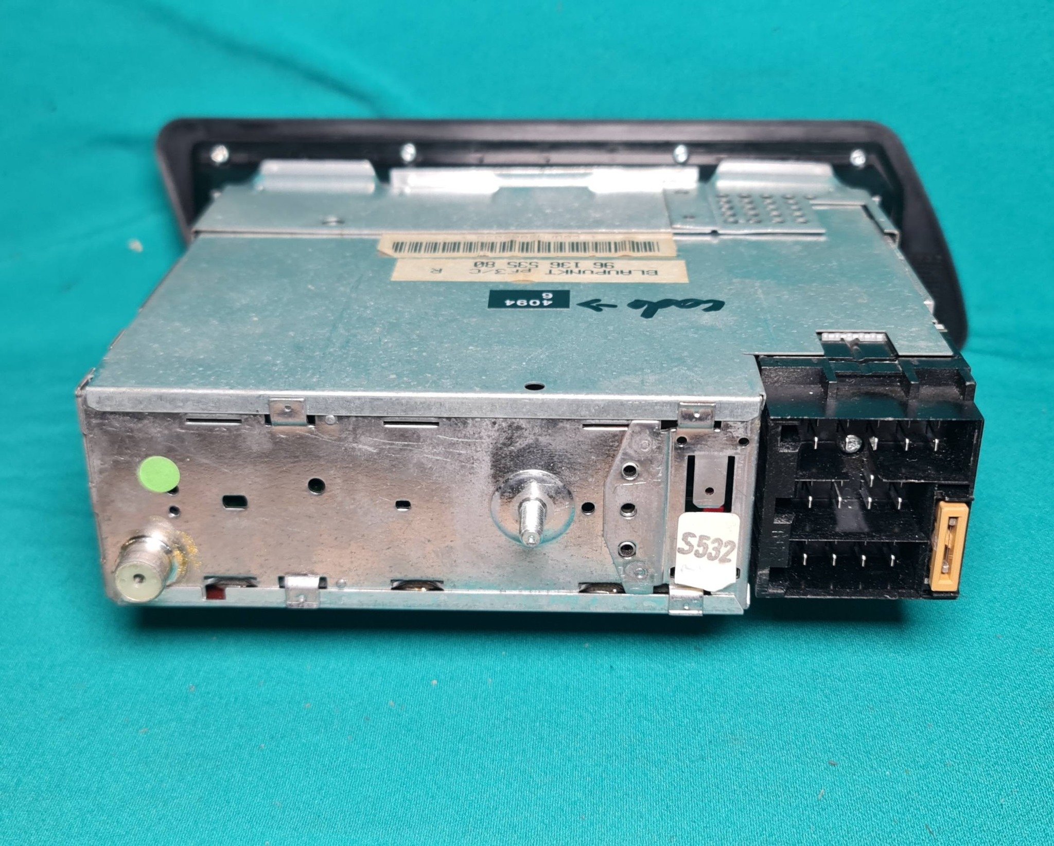  ポール 100-140cm 1994 Peugeot 306 Rhd casssette receiver. Price 140€ Lithuania