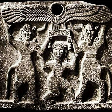 The winged sun, or winged disk, is one... - Annunaki History | Facebook