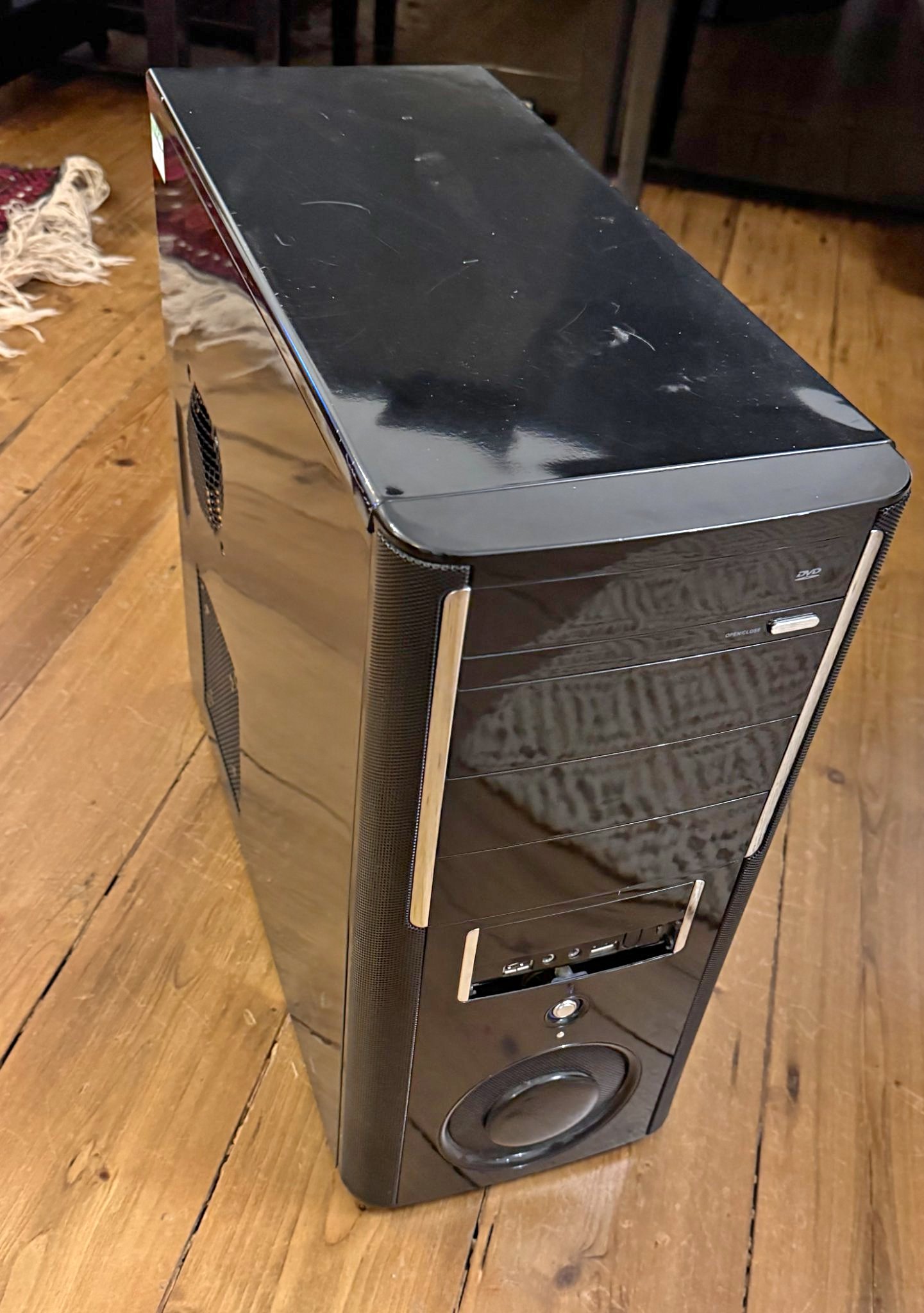 High spec PC with noisy fan - i5, 16GB RAM, multi-screen graphics ...