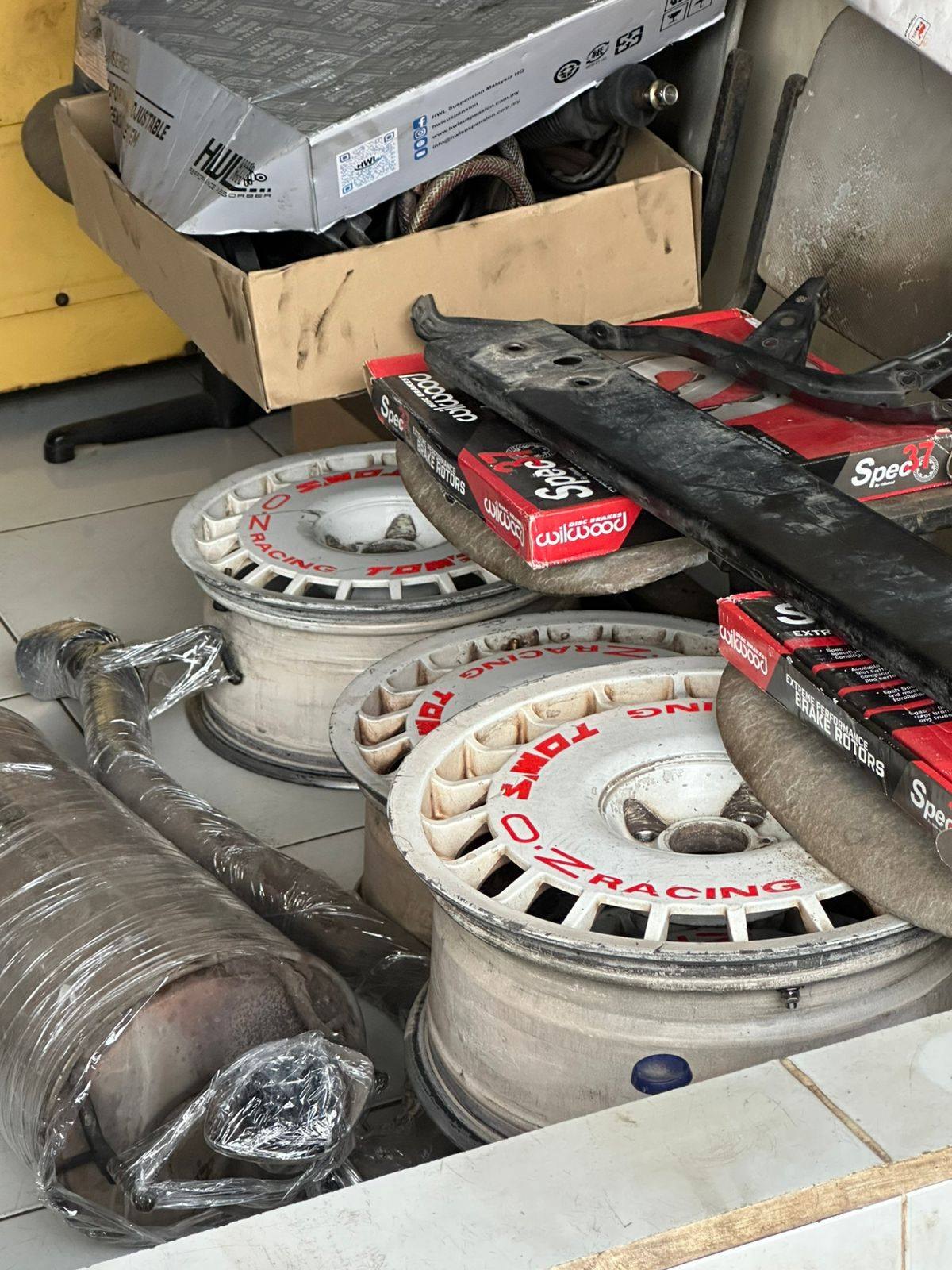 OZ Racing 15x6.5 +40 4x100