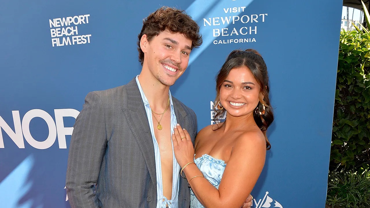 StyleCaster - The Truth Behind Rumors #NoahBeck Is Dating... | Facebook