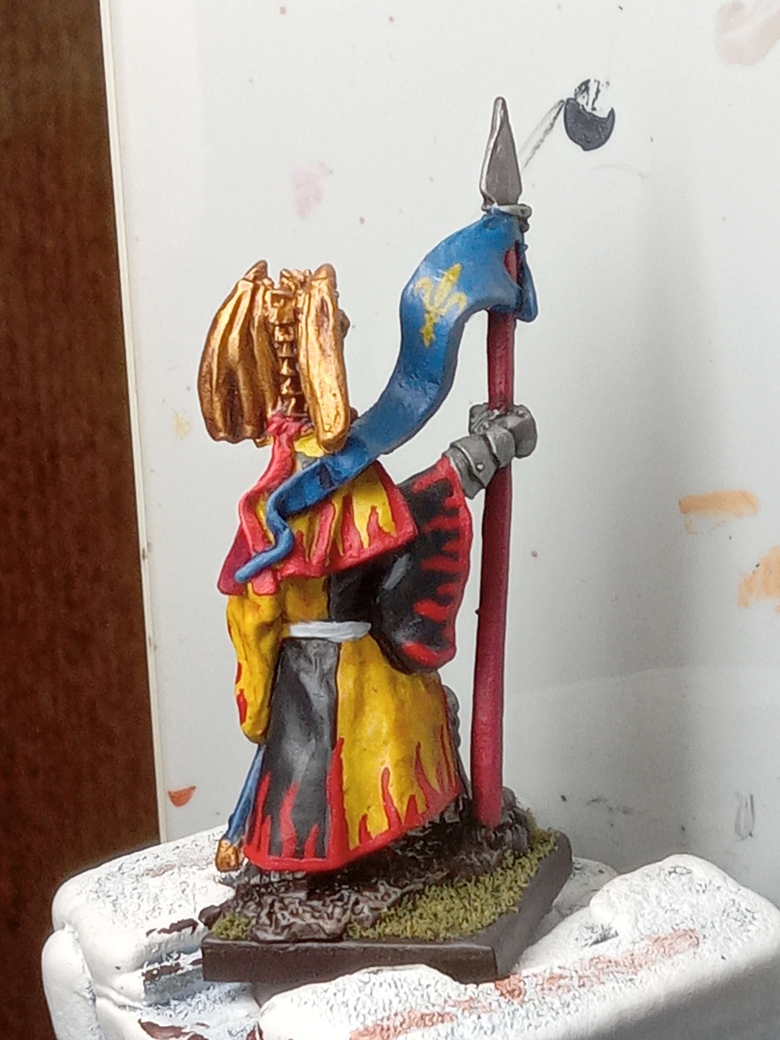 Overlooking Sir James the Blue in Reaper Miniatures knights group