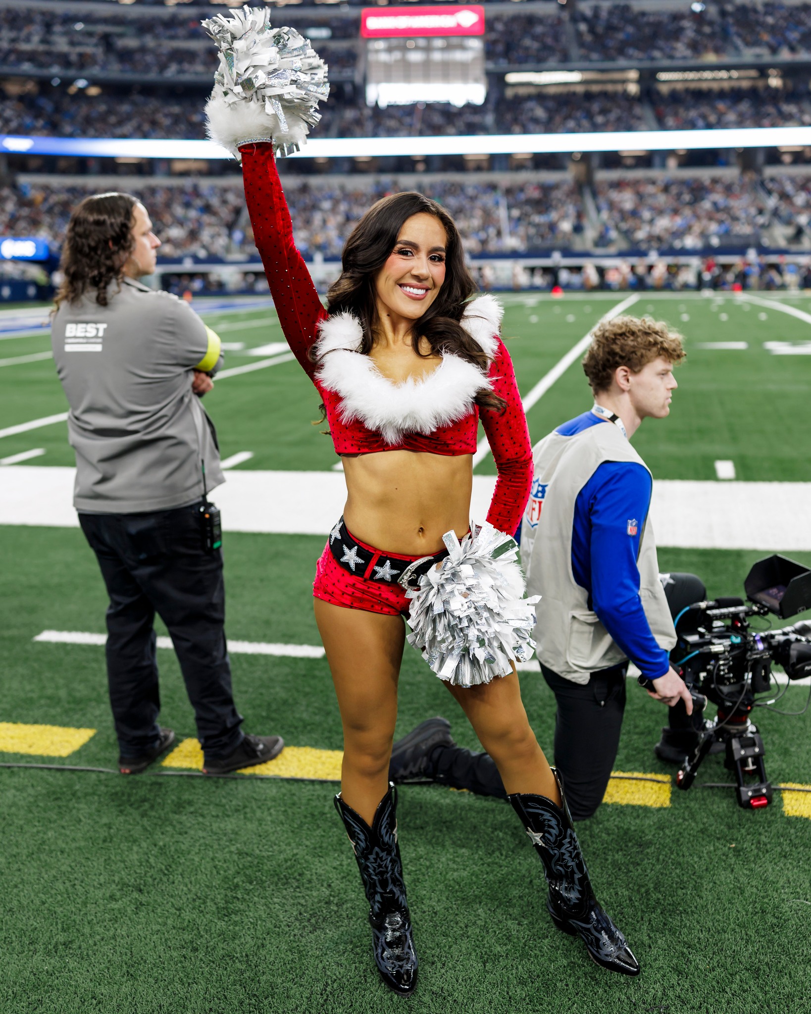 Dallas Cowboys Cheerleaders - 