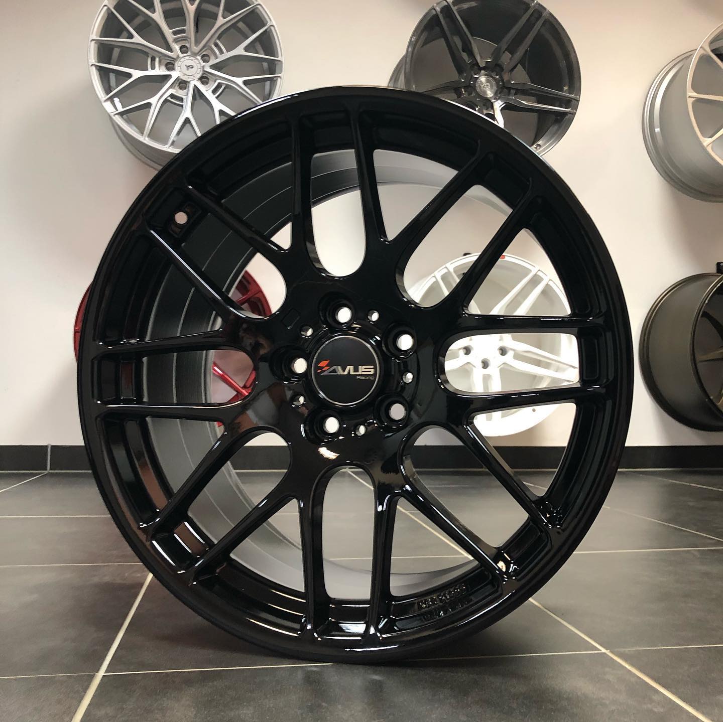 AK Performance - AVUS-MB4 😍 #wheels #bmw #m3 #csl #design...