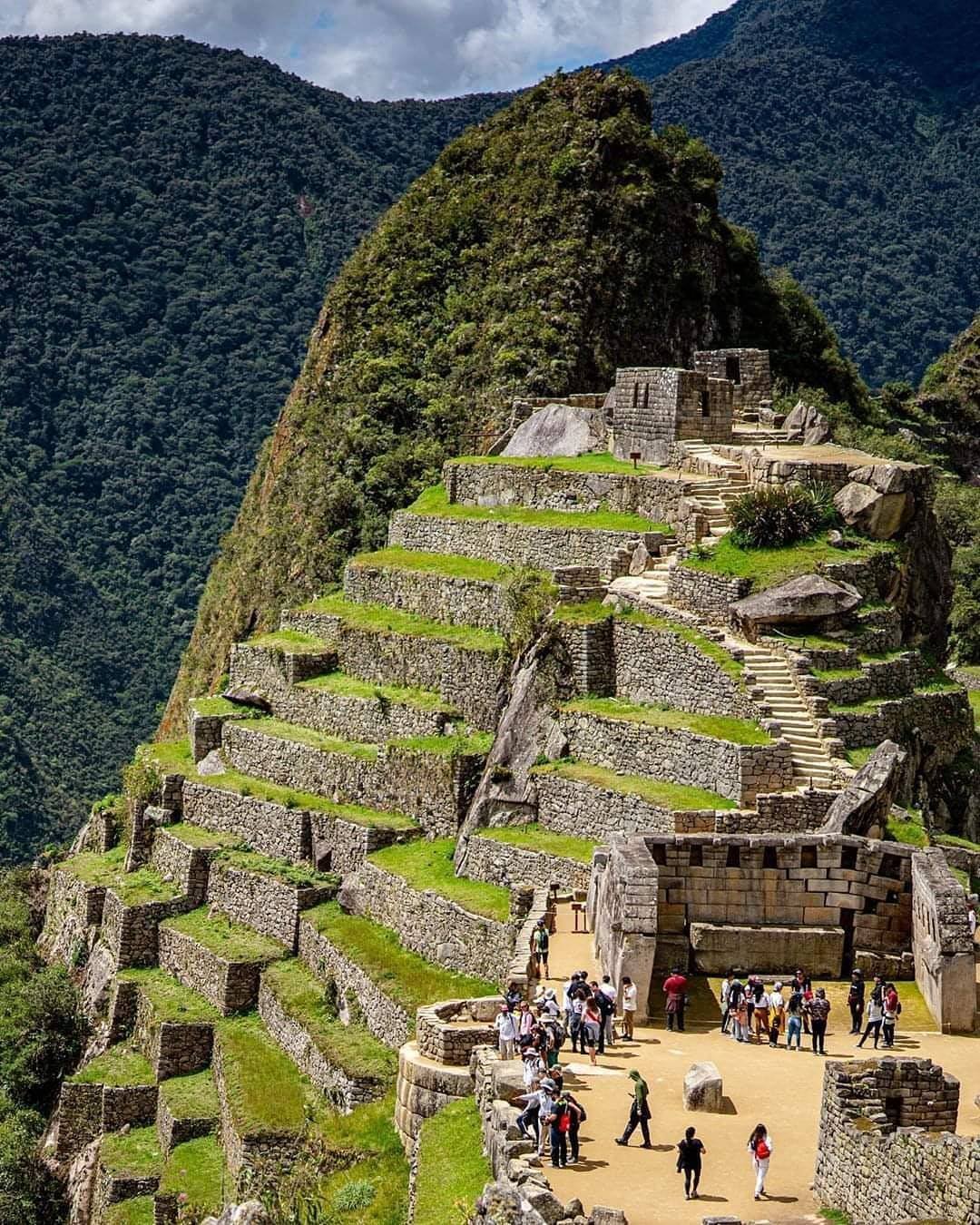 El reloj solar de los Incas,... - Machu Picchu Journey | Facebook