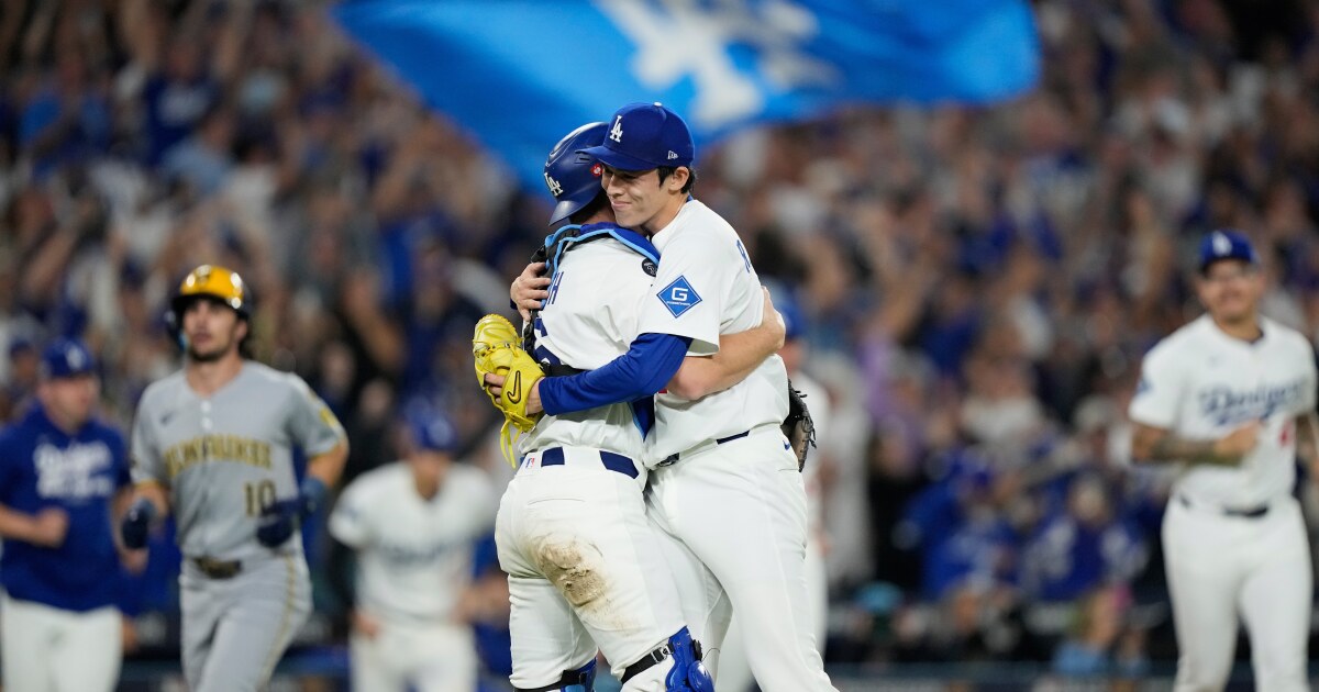 Shohei Ohtani leads Los Angeles Dodgers to World Series