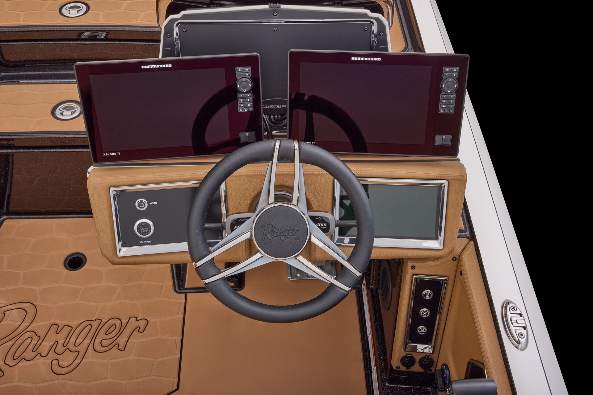 Some boats are built to raise the bar. The NEW Z521R Ultra clears