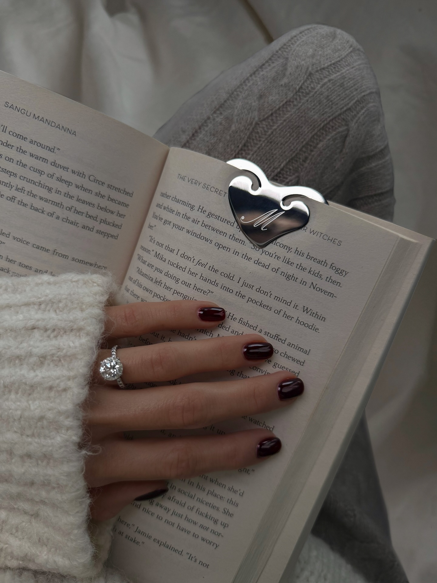 A little nyc souvenir: Elsa Peretti bookmark 🤍 I'm weak for cute