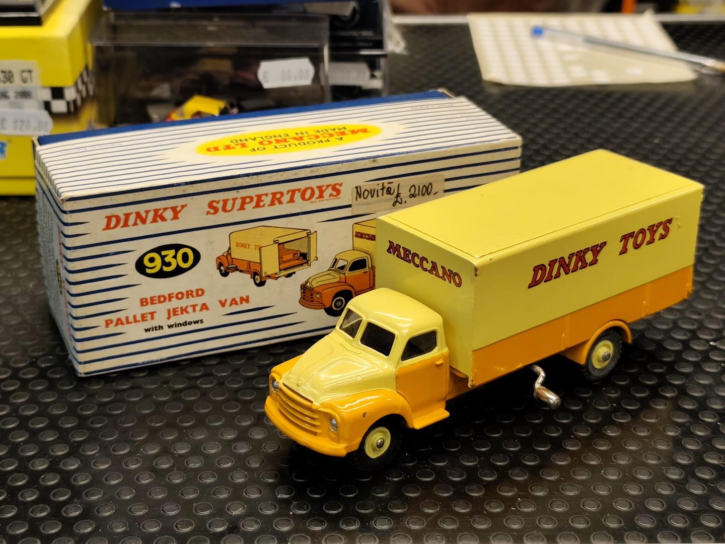 Berliet Leyland Guy Bedford Dinky Toys obsoleti, da Tiny Cars!