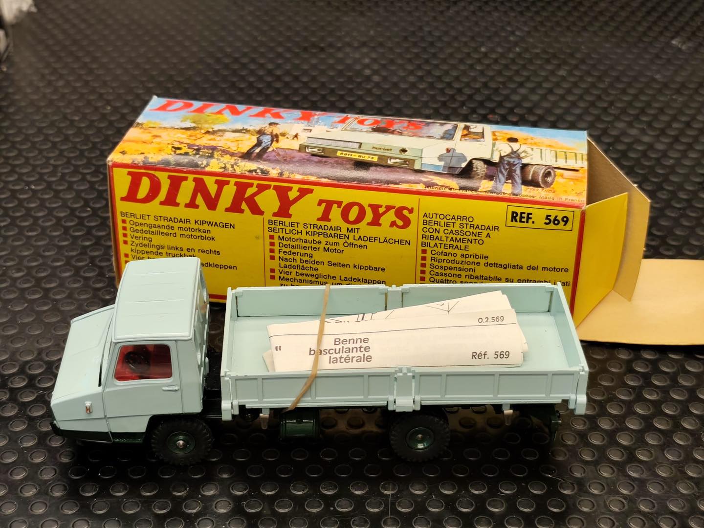Berliet Leyland Guy Bedford Dinky Toys obsoleti, da Tiny Cars!