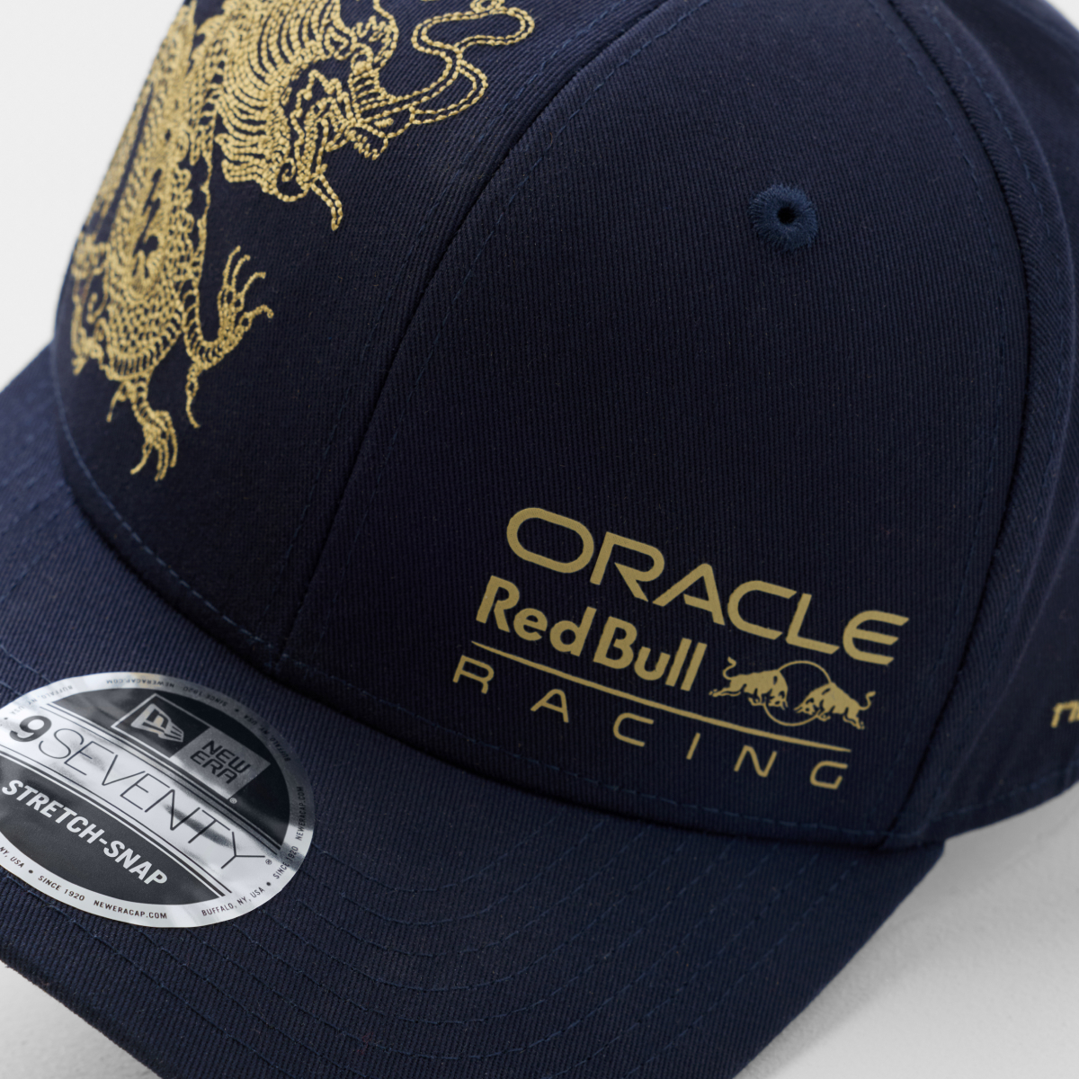 marshall ワイヤレスイヤホン f1 コラボ red bull Marshall Minor III