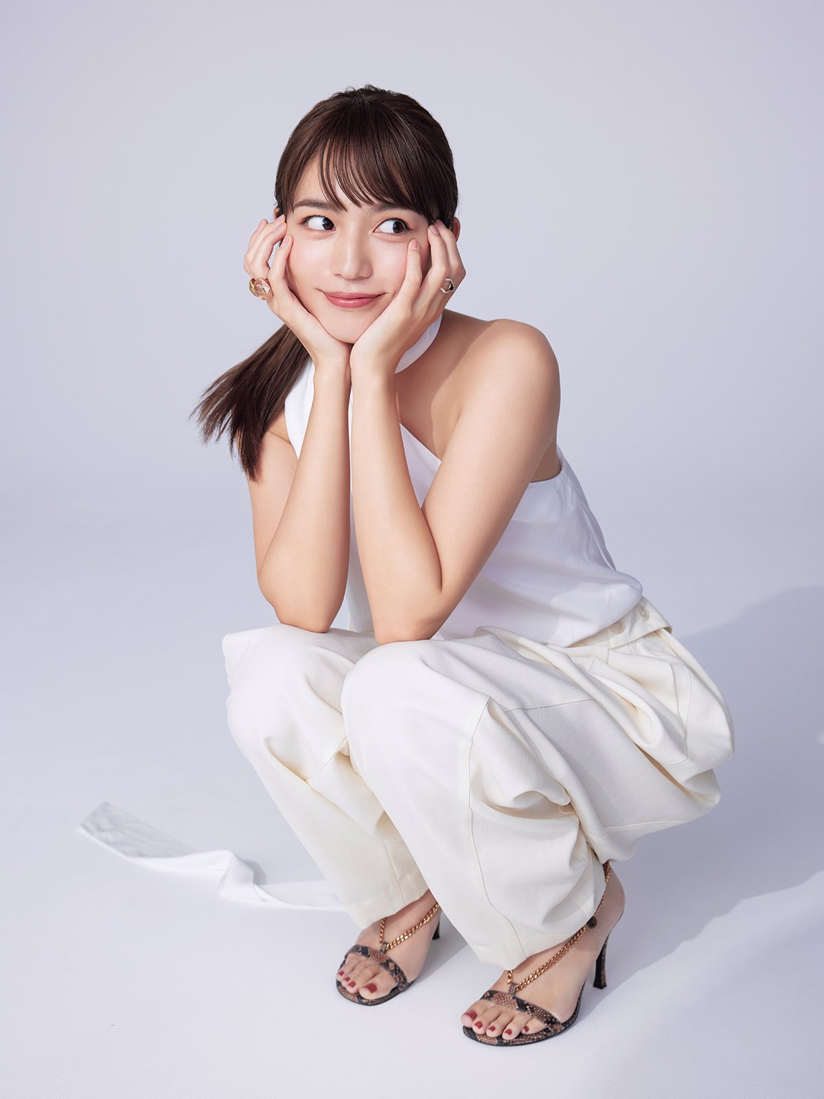 川口春奈 (@kawaguchiharuna.jp) • Facebook