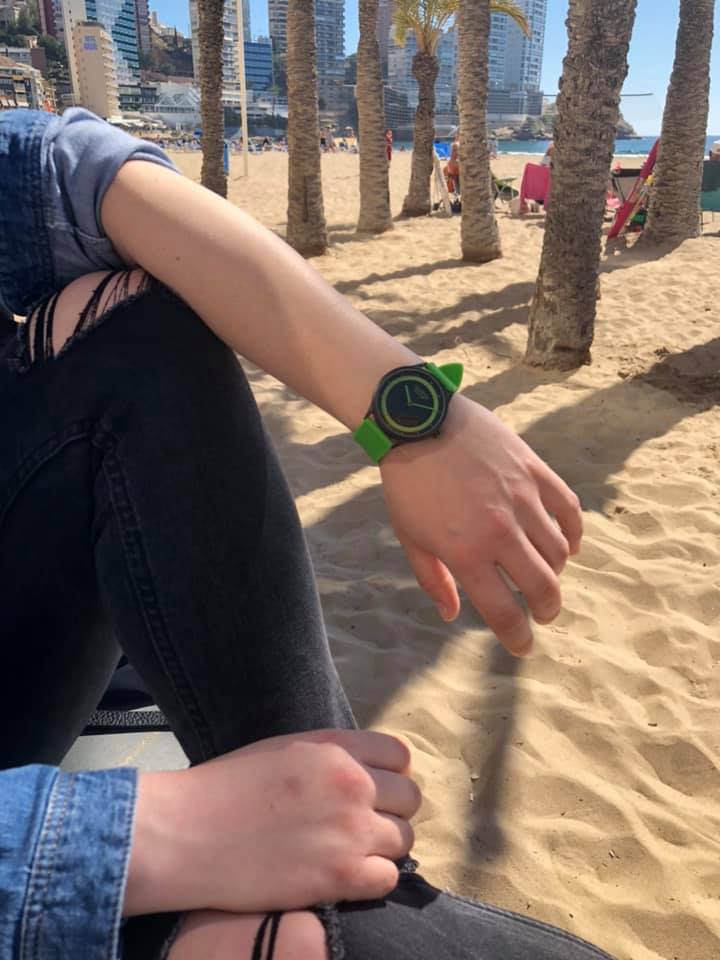 Neotime Watches - ¿ Playa o Playa 🏖 🏝? 😁 PLAYA! Aprovecha...