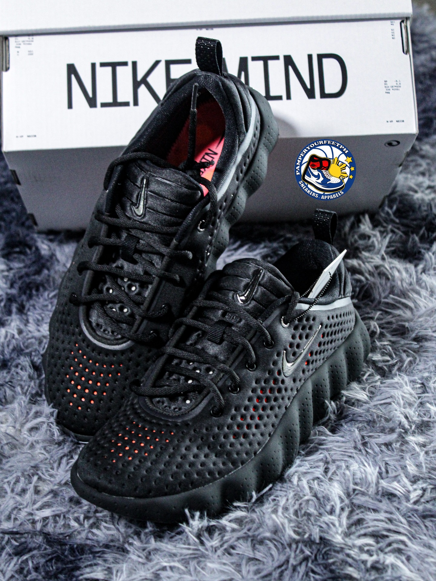 Nike mind 002 “Black Hyper Crimson” Size 7-13 are available For 