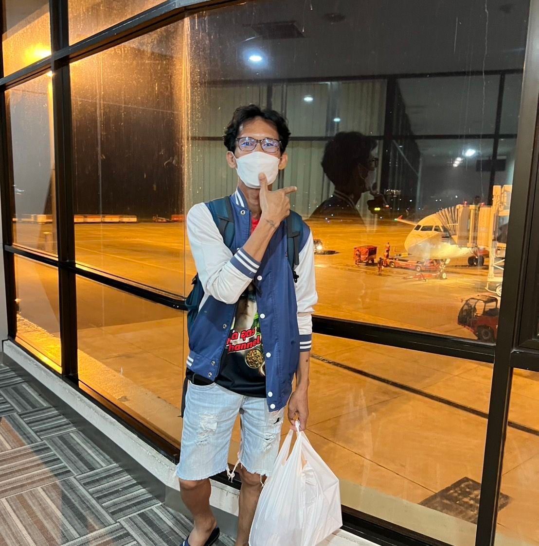 เพินพากันเฮดหยัง ให้ทาย555 #ฝนตก #เล่นน้ำฝน #เพื่อนบ้าน | หรีดอุดร บ้าน ...