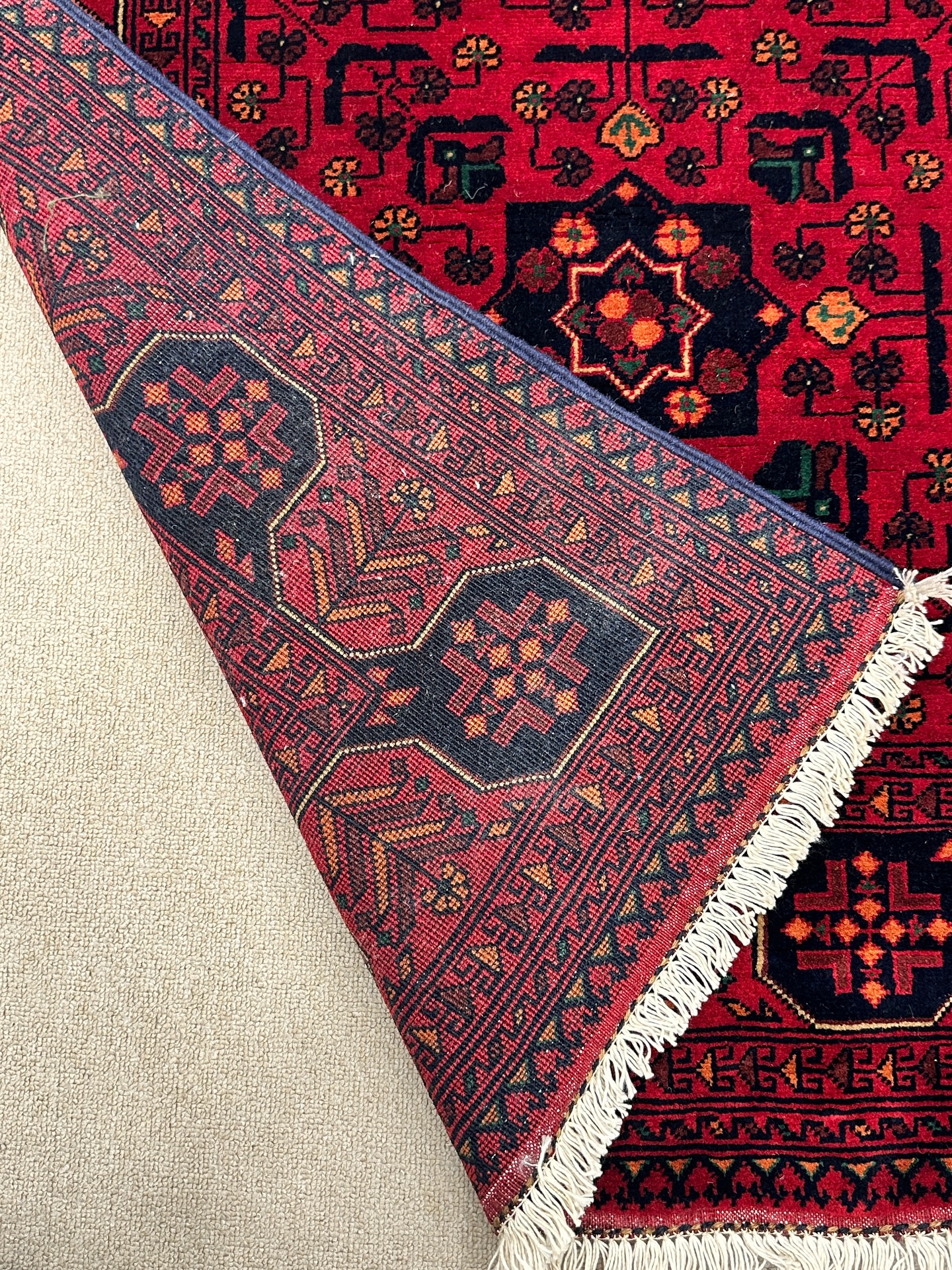Nakkas - Oriental Rugs & Textiles | Istanbul