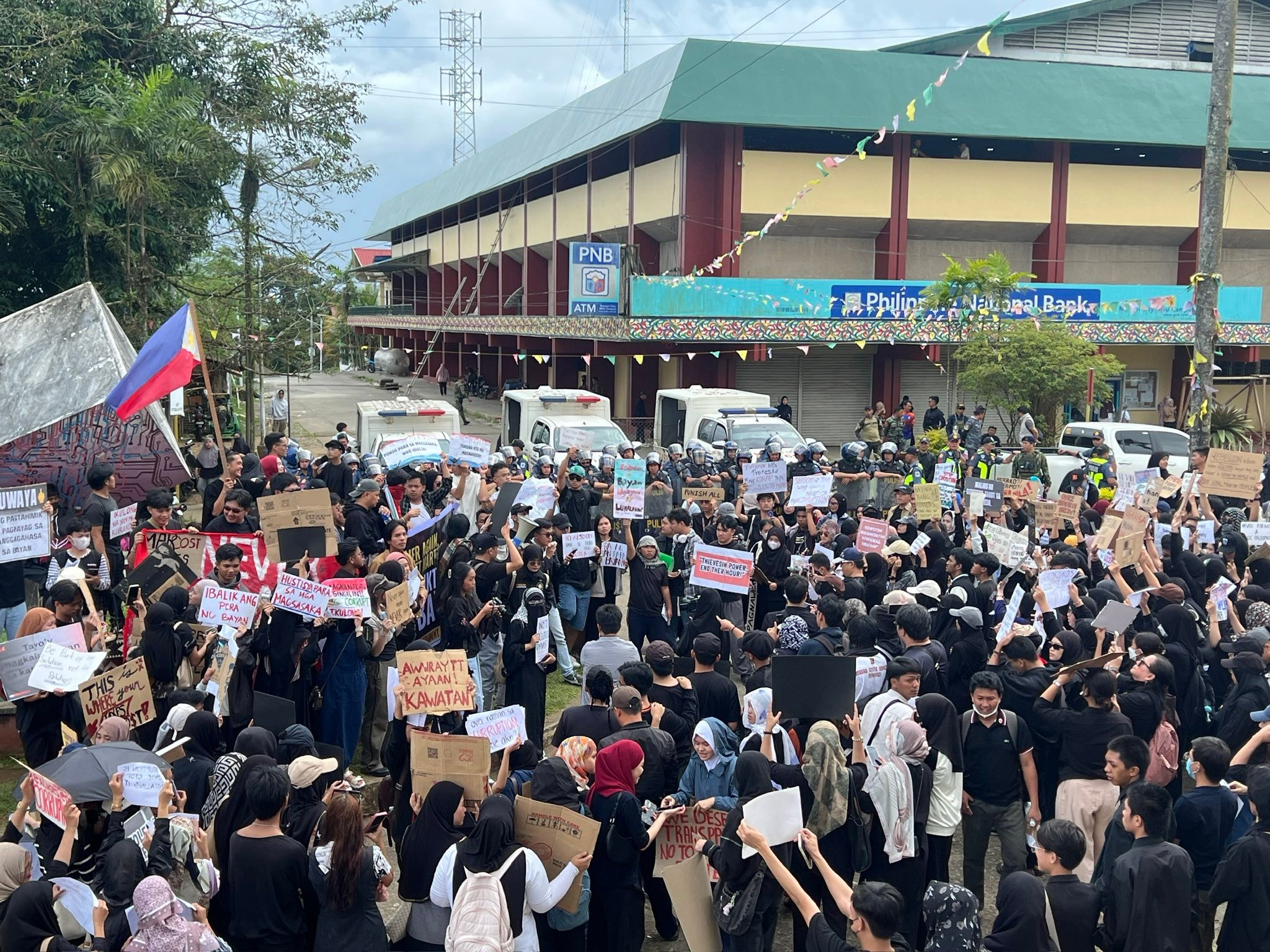 Radyo - “𝐖𝐀𝐋𝐀𝐍𝐆 𝐊𝐔𝐊𝐔𝐑𝐀𝐏 𝐒𝐀 𝐌𝐆𝐀 𝐊𝐔𝐑𝐀𝐏,” 𝐀𝐍𝐆 𝐈𝐒𝐀 𝐒𝐀 𝐌𝐆𝐀 𝐏𝐀𝐍𝐀𝐖𝐀𝐆𝐀𝐍 𝐍𝐆 𝐌𝐆𝐀 ...