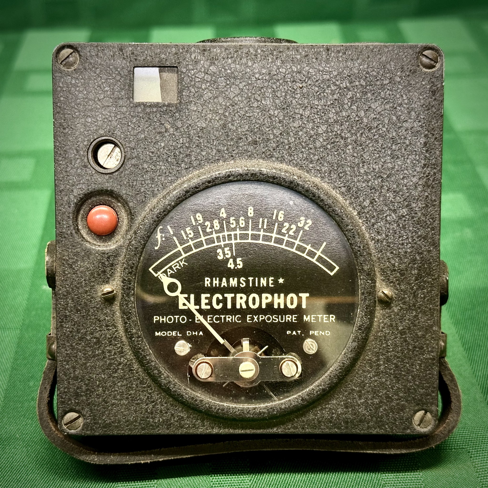 Introduction of the Electrophot exposure meter in 1930s