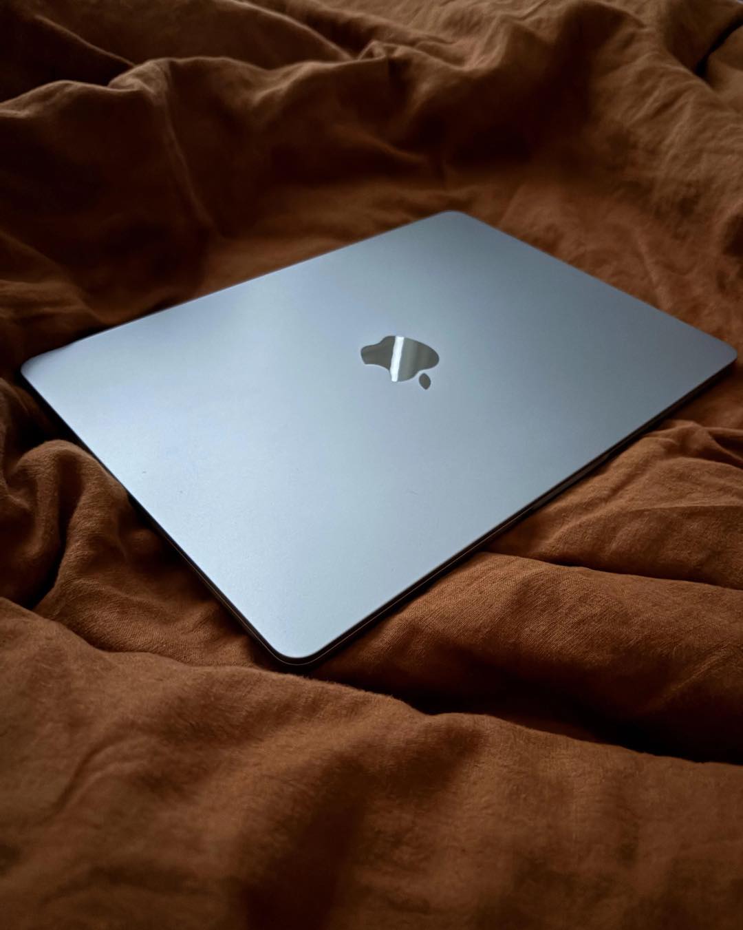 美品MacBook Air M1 13” 16GB 256GBバッテリー96% M1 MacBook Air 16GB 256GB バッテリー96% MacBook Air M1 16GB/256GB