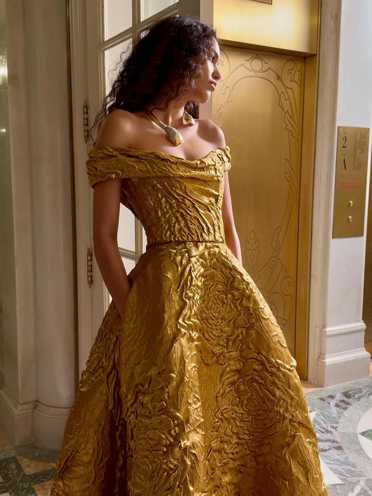 corset dress women Natalie Size:X-Large (Dress Size 14-16) This is an A Fashionable Front Slit Black wear a dress