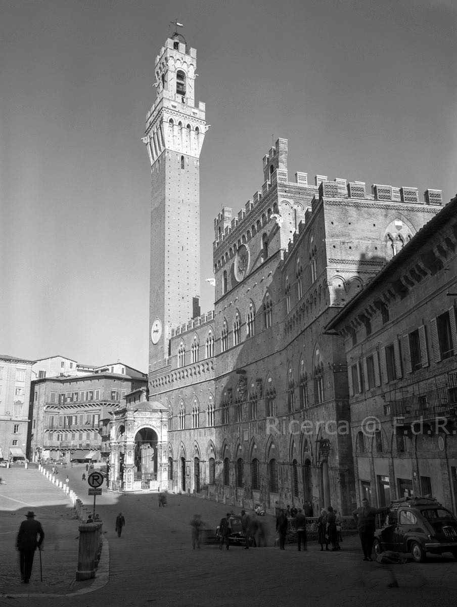 Cor - 📍 Piazza del Campo 🗓️ 1959 📸 📸Grazie a Fabio Di Raimo Fabio Di ...