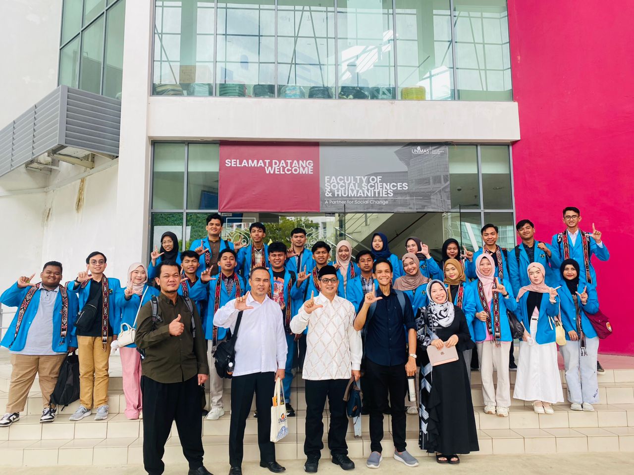 Faculty of Social Sciences and Humanities,UNIMAS
