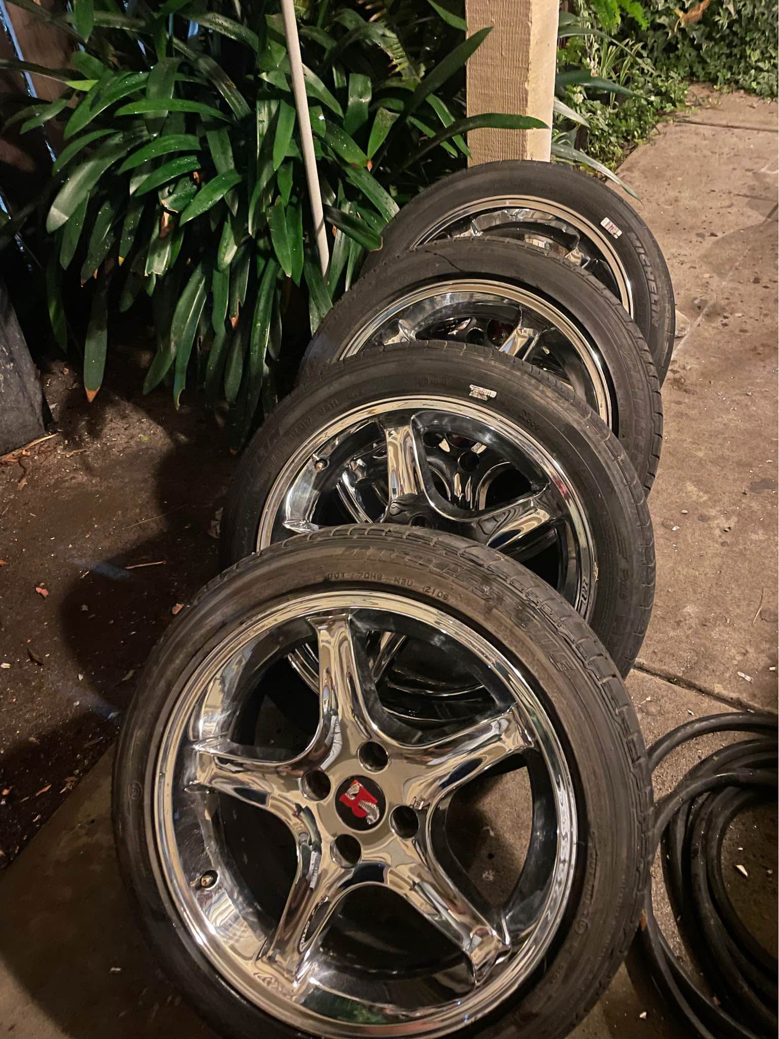 Mustang cobra R rims 17” - Car Wheels, Tires & Parts - Hayward ...
