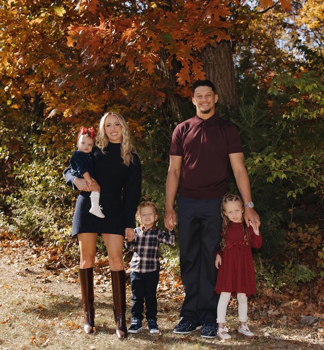 Kansas - Happy Thanksgiving From Mahomes Family ️ | Facebook