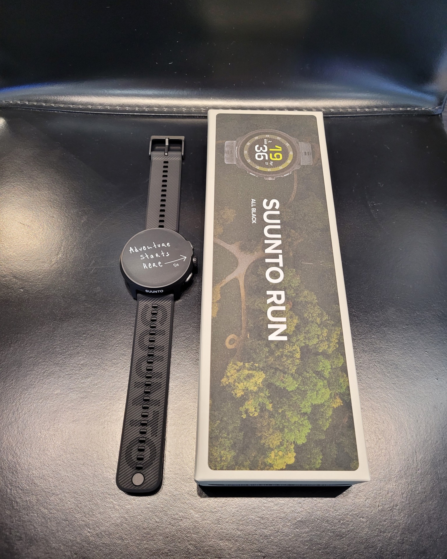 Suunto Run All Black with Silicone strap SS051272000 Suunto Run is 