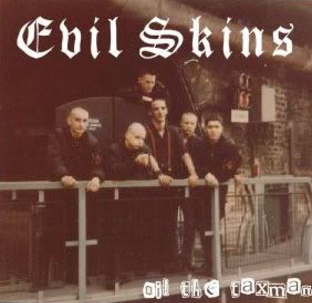 Oi bzh added a photo to the album: Evil Skins