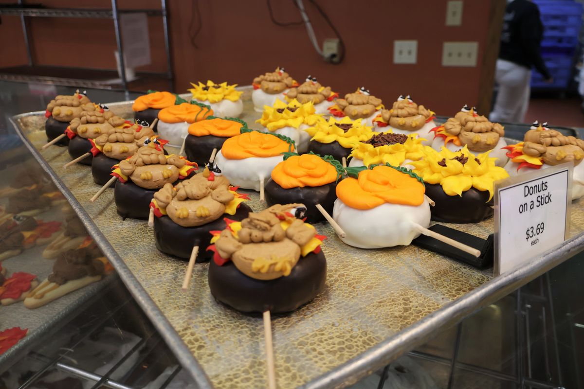 St. - Central Minnesota’s Cold Spring Bakery is baking up holiday magic ...