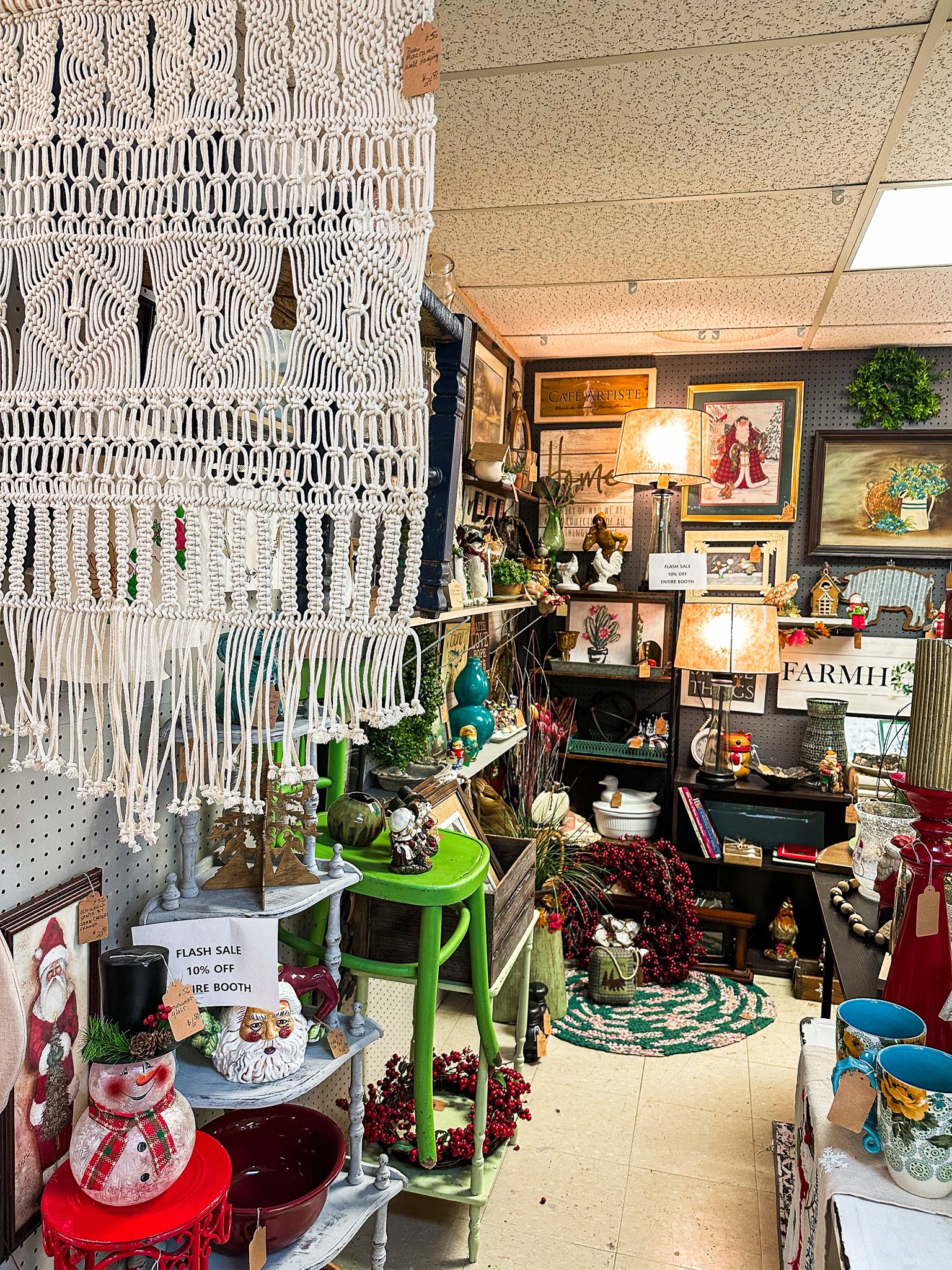 Rusty Rooster... - Rusty Rooster Flea Market & Treasure Coop