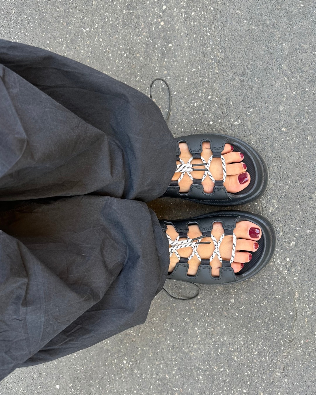 Today's 'fit, c/o @sarahbrezel styling the GoldenGlow Toggle. #UGG