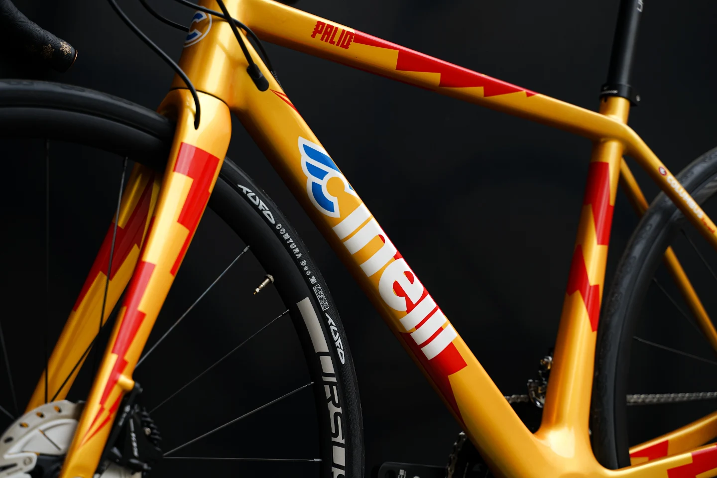 🇮🇹 Cinelli Palio carbon road frameset (disc brake). • One last