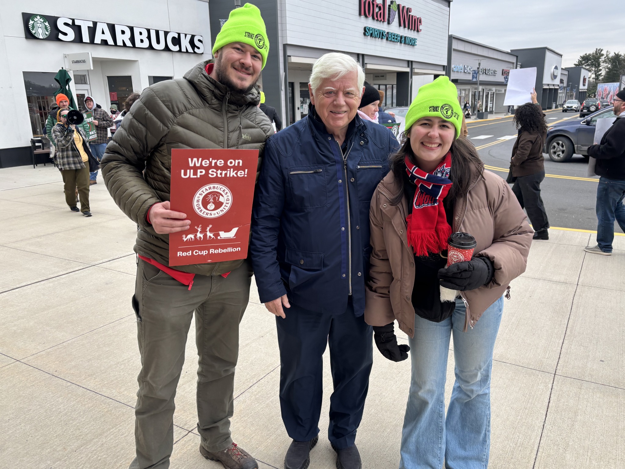 John Larson - Even as Starbucks brings in billions in... | Facebook