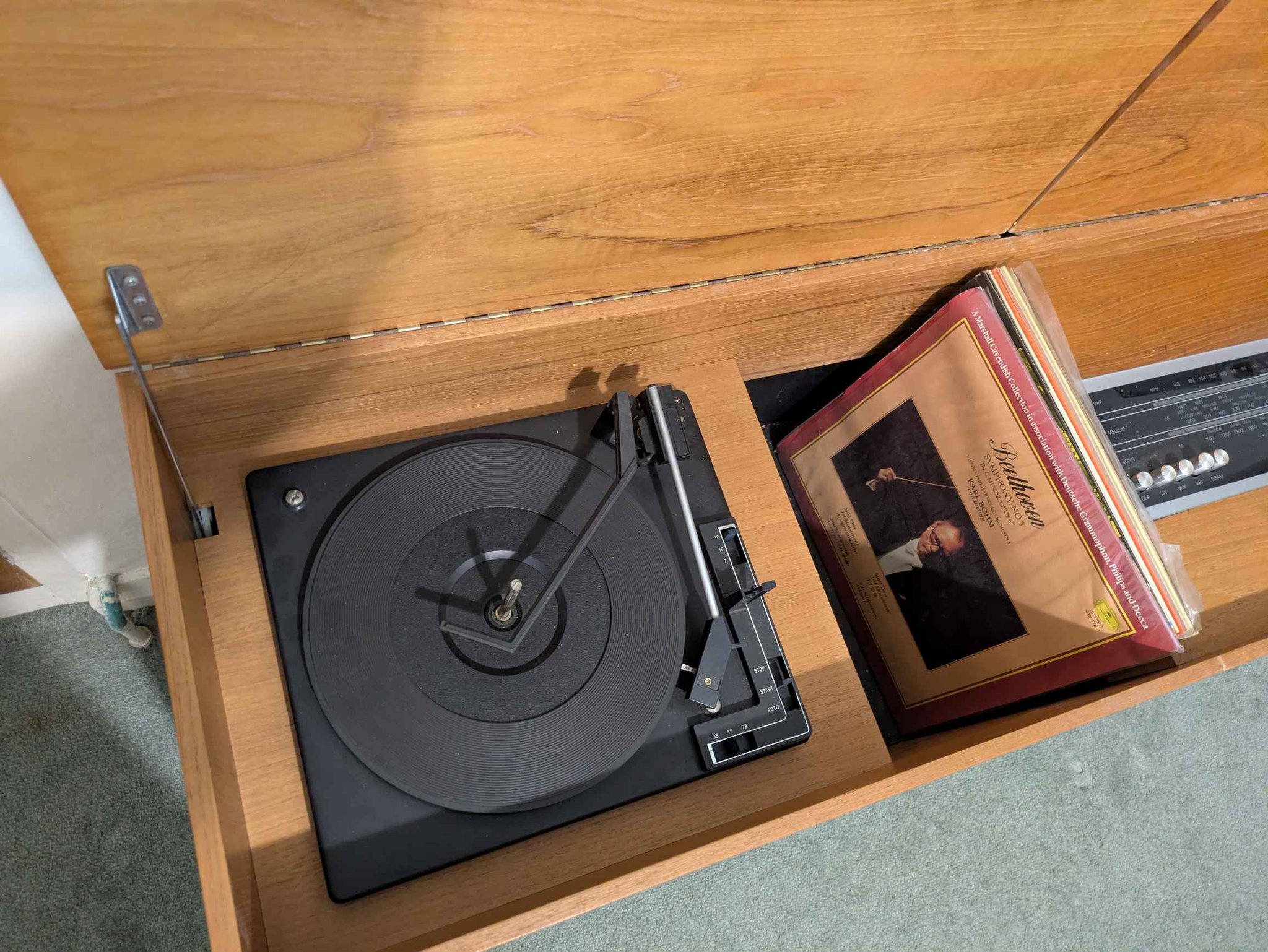 Vintage Bush Radiogram SRG147 (Stereo / record player) - Electronics ...
