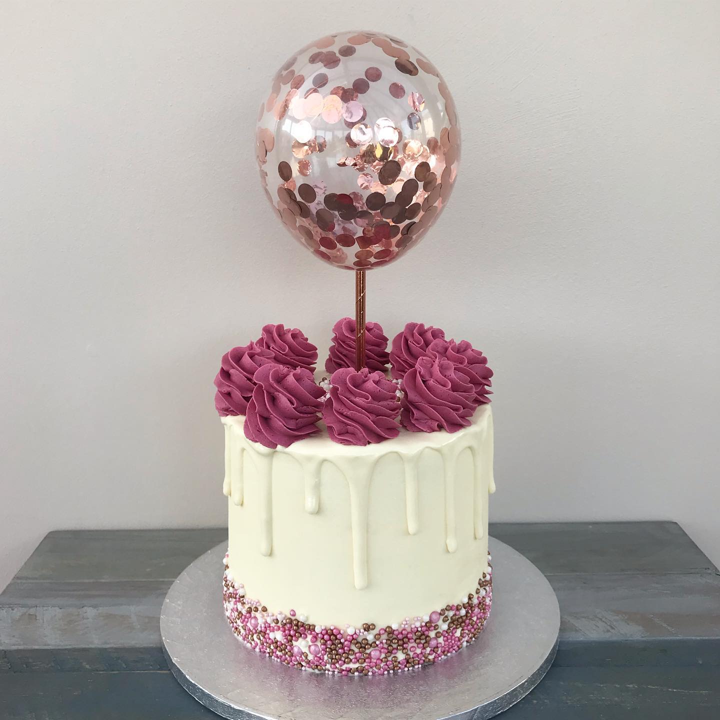 A very Happy 25th Birthday to Emily.... - Icing On the Cake | Facebook