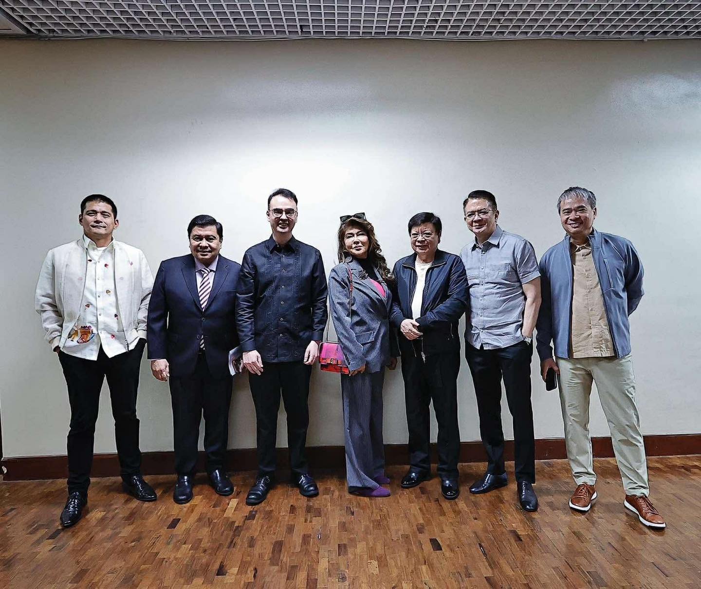 ONE - The Senate Minority bloc met ahead of the period of amendments ...