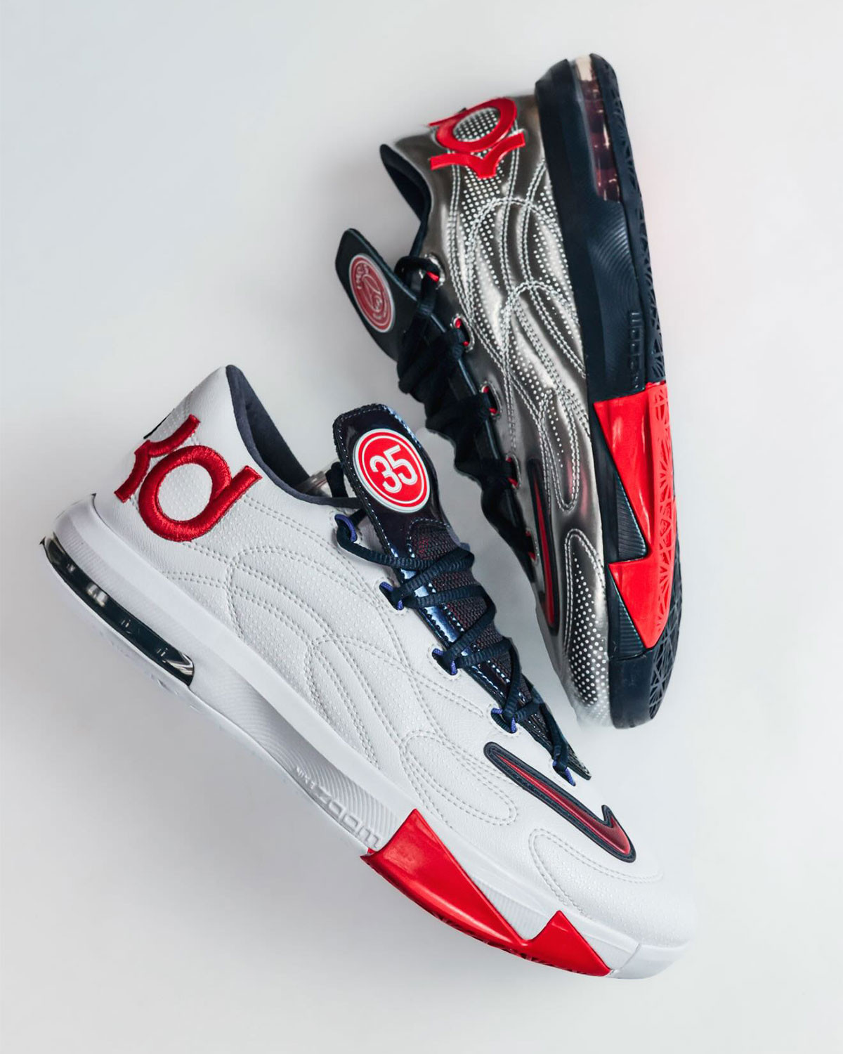 NIKE エピックリアクト　PSGモデル easymoneysniper reveals a first look at the upcoming @psg x Nike